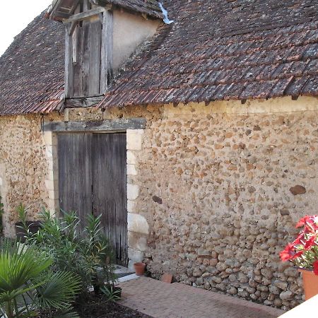 Chambre D'Hotes Aux Portes Du Perigord Noir La Douze Eksteriør bilde